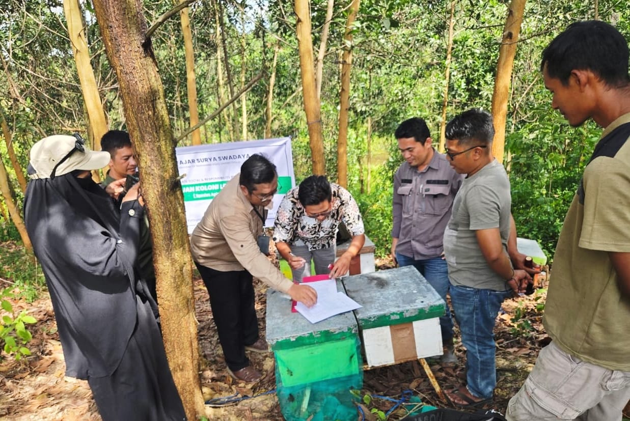 Seremonial penandatanganan berita acara serah terima bantuan